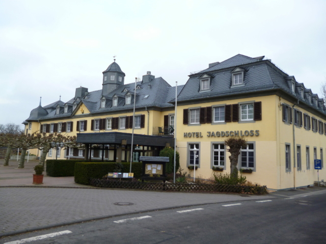 Altdeutsche Deckung Jagdschloss Ruedesheim 30 scaled